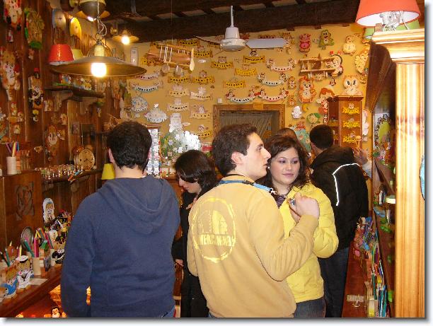 Clicca per scorrere le foto originali ingrandite