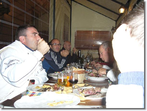 Clicca per scorrere le foto originali ingrandite