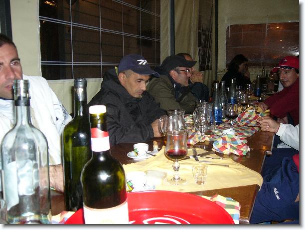 Clicca per scorrere le foto originali ingrandite