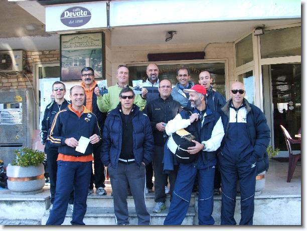 Clicca per scorrere le foto originali ingrandite