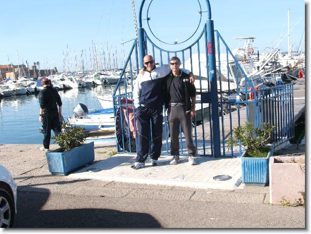 Clicca per scorrere le foto originali ingrandite