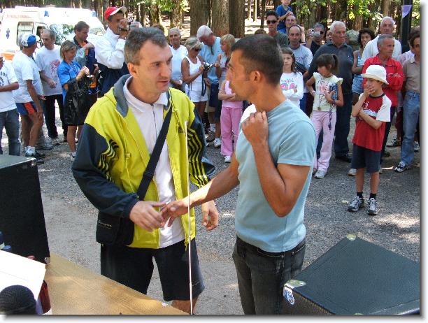 Clicca per scorrere le foto originali ingrandite