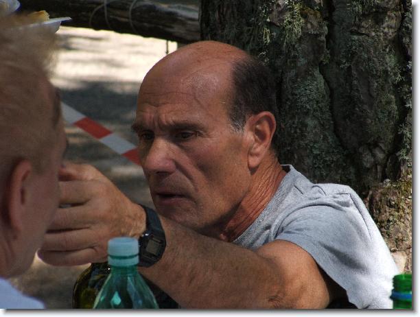 Clicca per scorrere le foto originali ingrandite