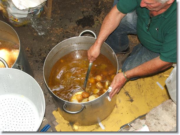Clicca per scorrere le foto originali ingrandite