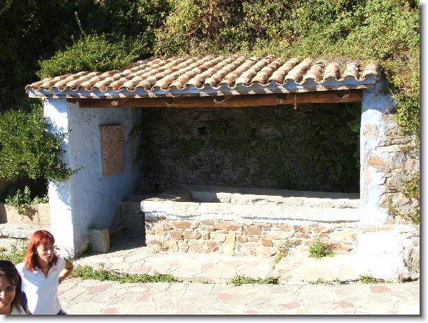 Clicca per scorrere le foto originali ingrandite