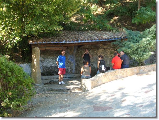 Clicca per scorrere le foto originali ingrandite