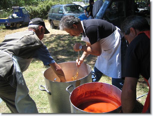 Clicca per scorrere le foto originali ingrandite